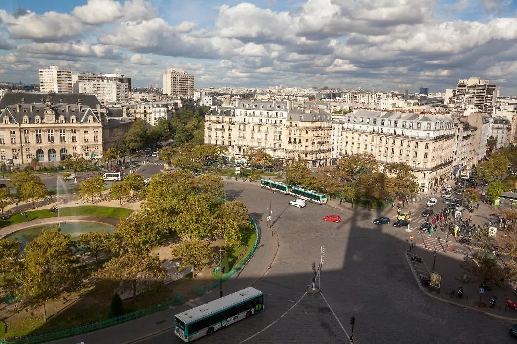 De La Place Des Alpes Hotel Paris