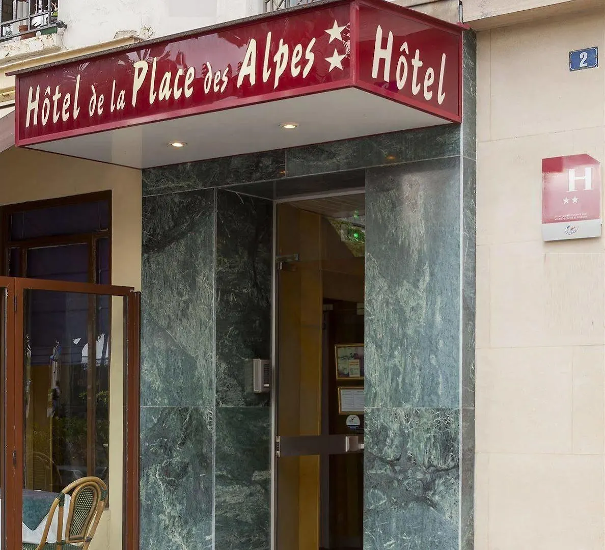 De La Place Des Alpes Hotel Paris