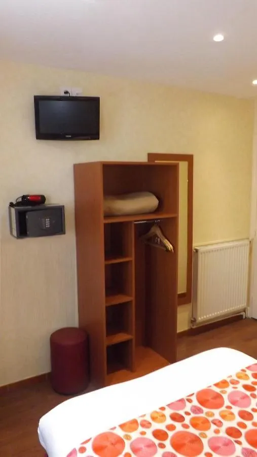 De La Place Des Alpes Hotel 2*